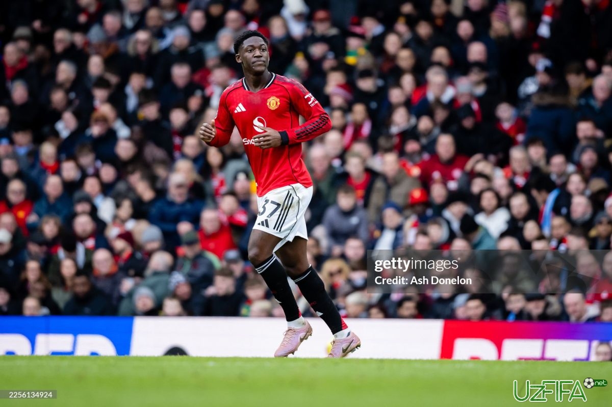                           Kerrik: "Kobbi Maynu - fantastik futbolchi"		- uzfifa.net.