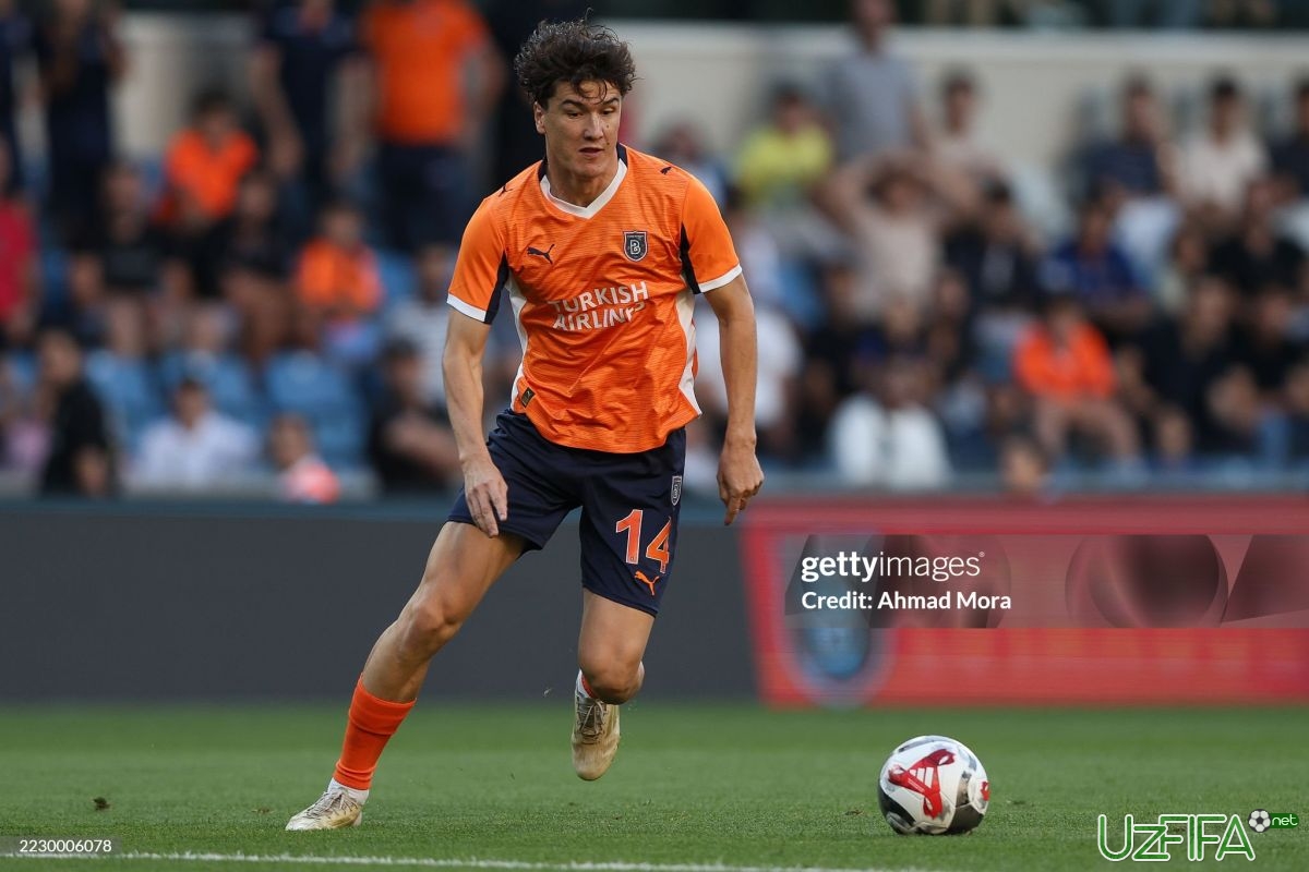                           Shomurodov birinchi bo'limda almashtirildi		- uzfifa.net.