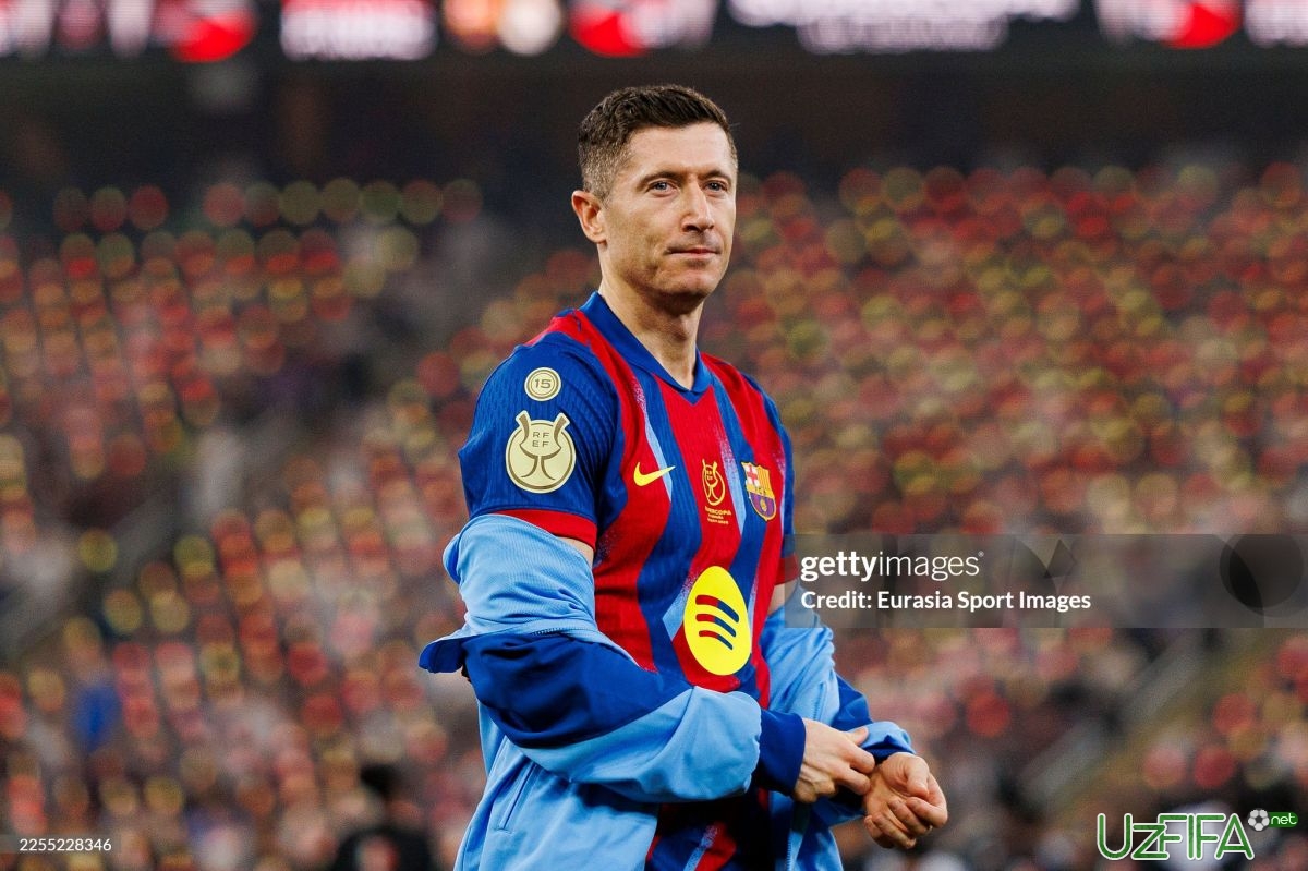                           "Barselona" Levandovskiga yangi shartnoma taklif qilmoqchi		- uzfifa.net.