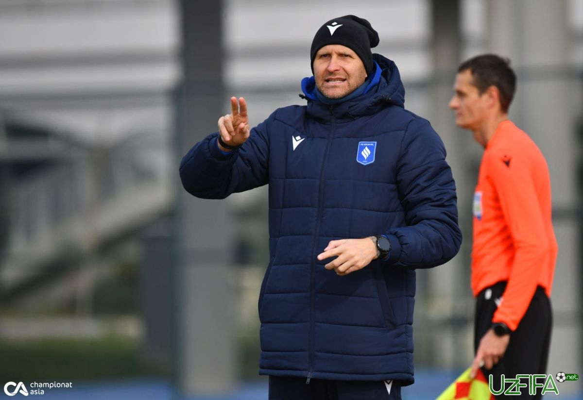                           Rasman: Igor Surov - Mashal bosh murabbiyi!		- uzfifa.net.