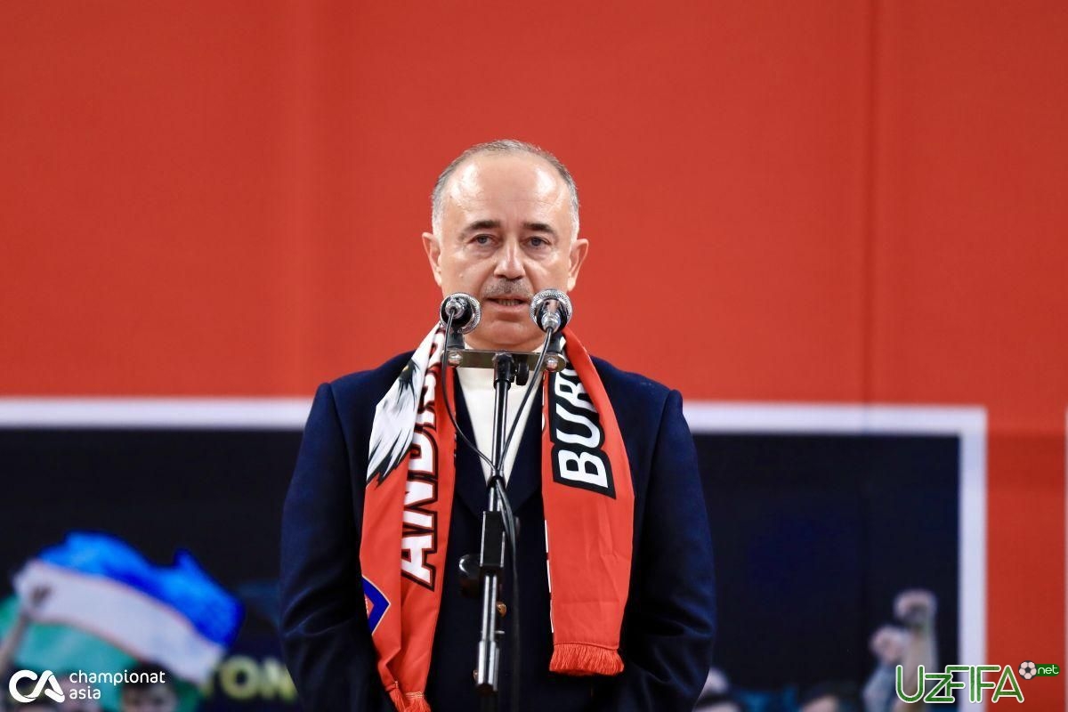               Foto&nbsp;            "Andijon"ning tanishtiruv marosimidan FOTOGALEREYA		- uzfifa.net.