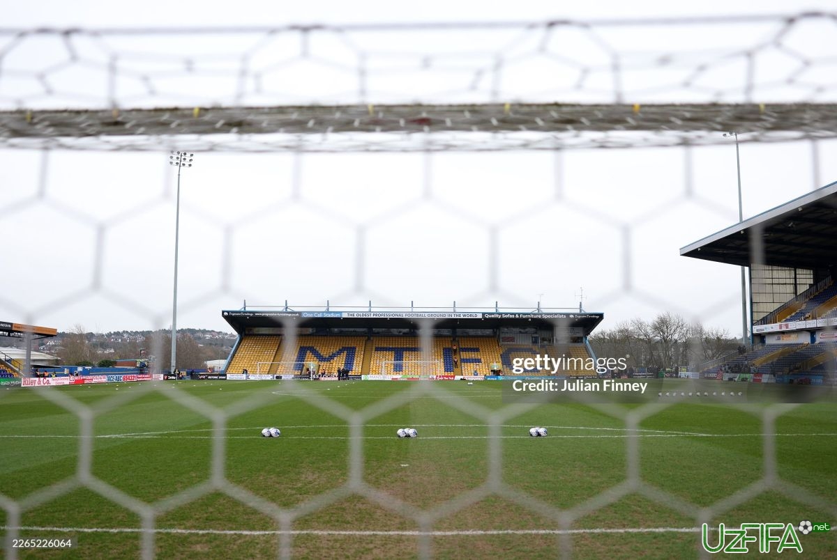                           "Mensfild" - "Arsenal". Tarkiblar malum		- uzfifa.net.